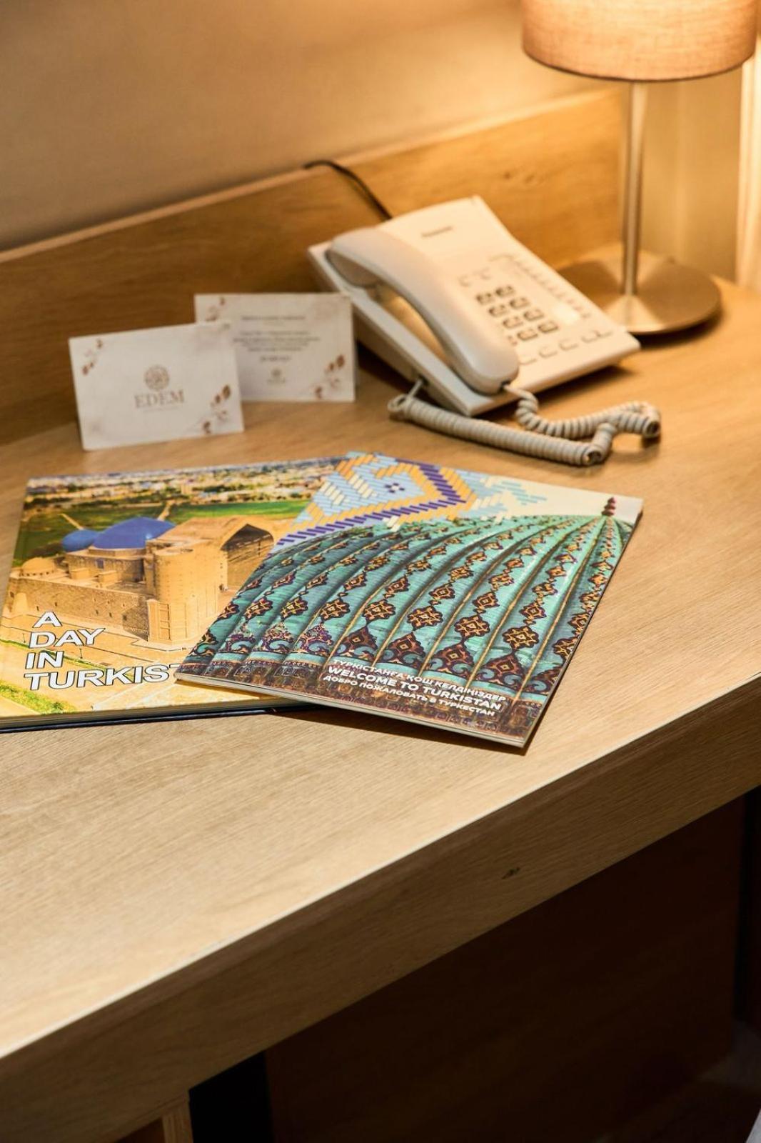 Edem Hotel Turkistan エクステリア 写真